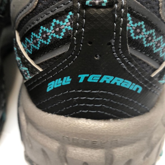 Pre-owned New Balance Response 1.0 - Picture 6 of 8